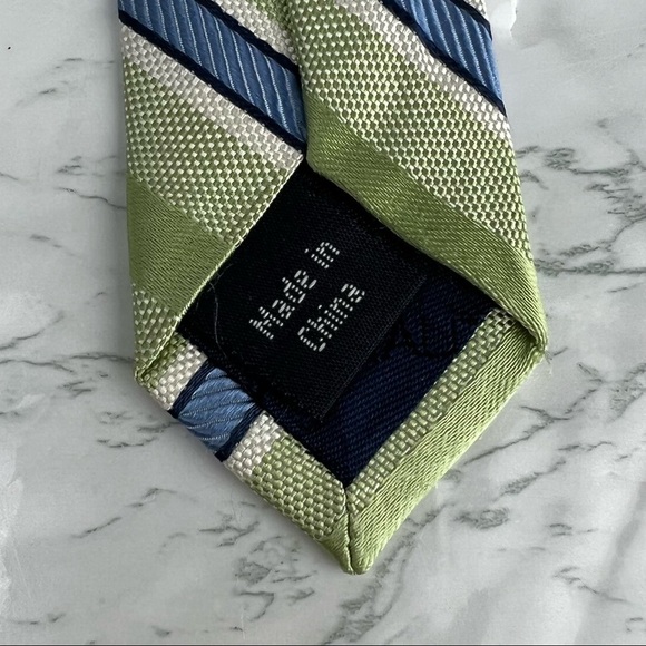 NAUTICA - 100% Silk Men's Neck Tie - Made in China - Green Blue Stripe 58 x 3.5 - Picture 6 of 8